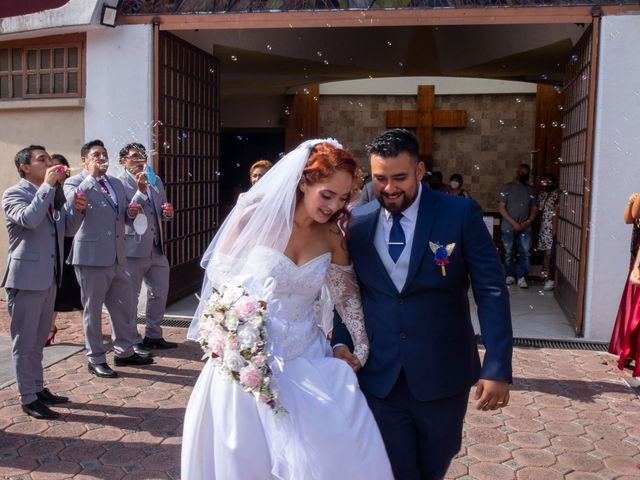 La boda de Christian y Mariana en Chimalhuacán, Estado México 38