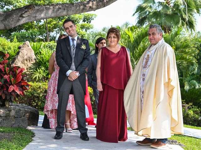 La boda de Santiago y Lorena en Xochitepec, Morelos 18