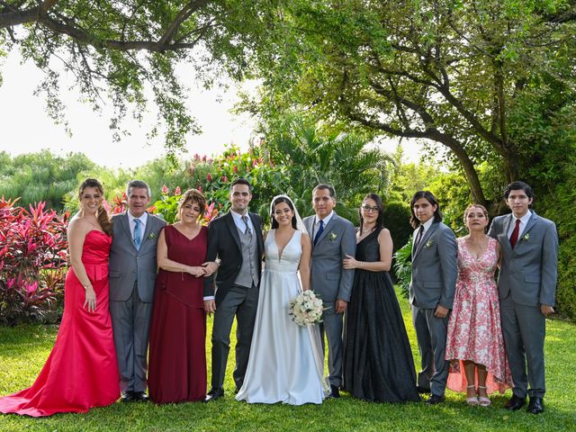 La boda de Santiago y Lorena en Xochitepec, Morelos 35