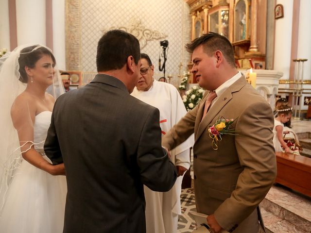 La boda de Héctor y Jennifer en Coatepec, Veracruz 4