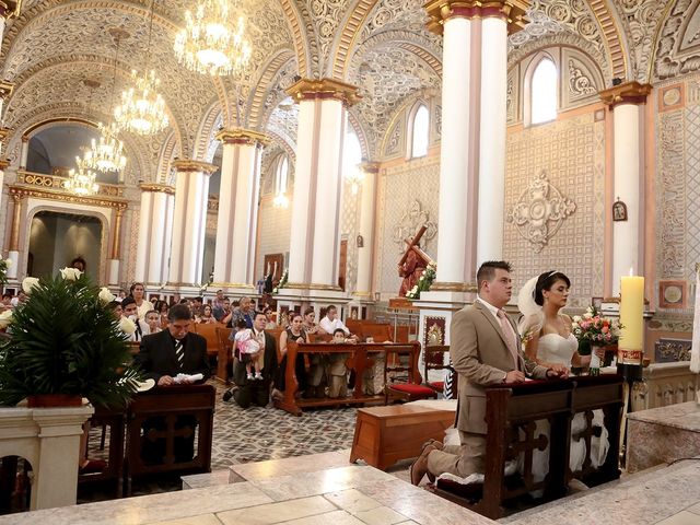 La boda de Héctor y Jennifer en Coatepec, Veracruz 11