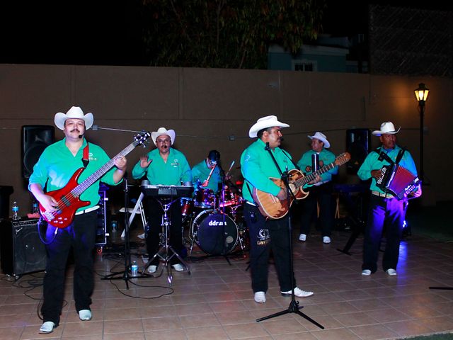 La boda de Assael y Dannya en Mexicali, Baja California 32