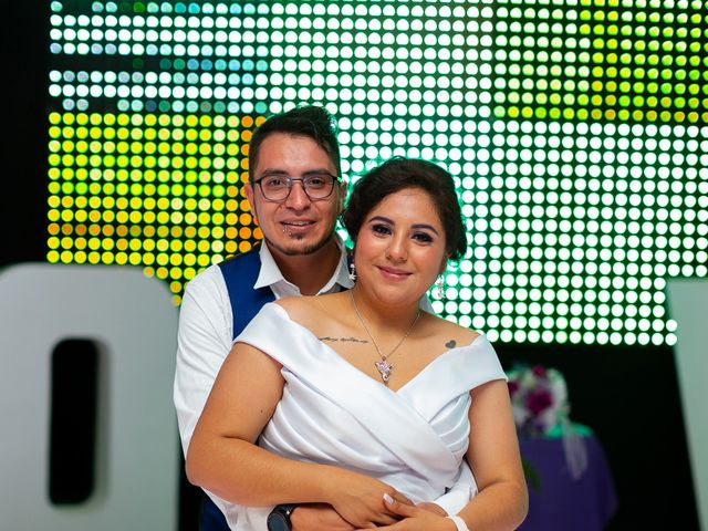La boda de Victor y Arizbeth en Ecatepec, Estado México 13