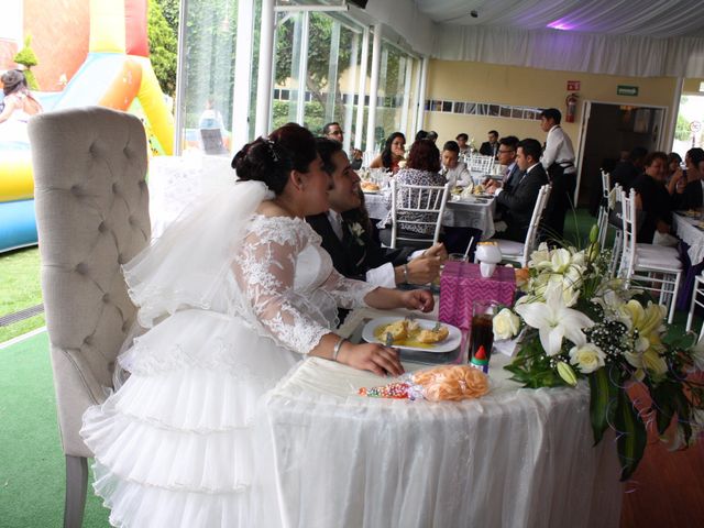 La boda de Carlos y Aurora en Texcoco, Estado México 13