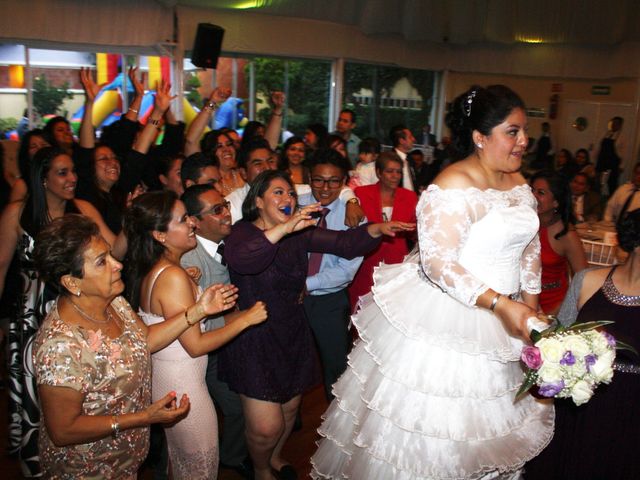 La boda de Carlos y Aurora en Texcoco, Estado México 29