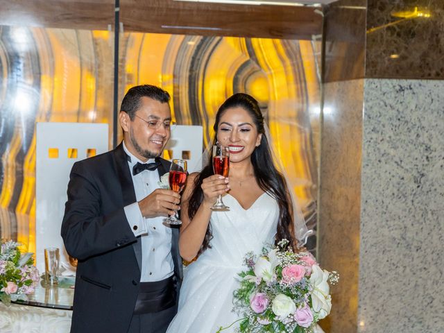 La boda de Damián y Cyntia en Álvaro Obregón, Ciudad de México 20