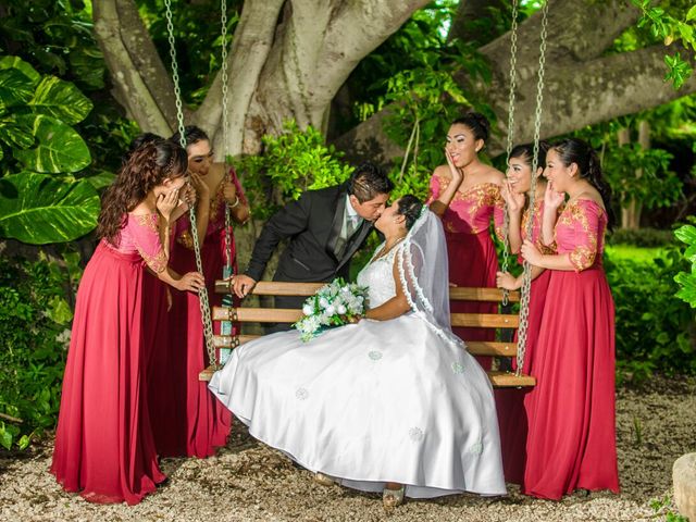 La boda de Pedro y Abril en Tixkokob, Yucatán 5