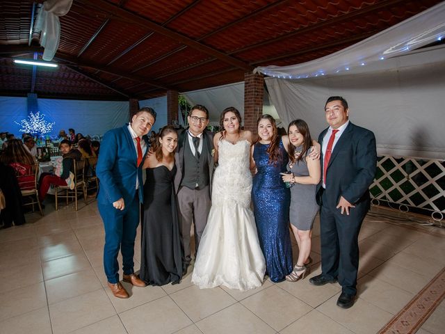 La boda de Isaac y Maleni en Salamanca, Guanajuato 54