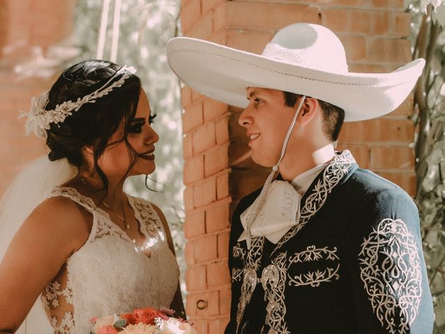 La boda de Israel y Cynthia en Lerdo, Durango 25