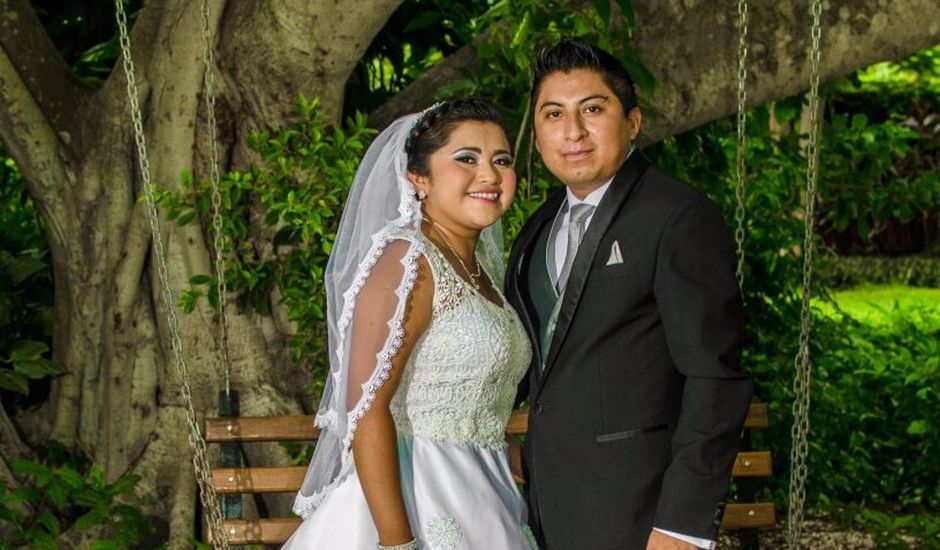 La boda de Pedro y Abril en Tixkokob, Yucatán