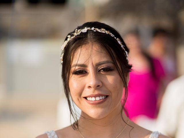 La boda de Carlos y Estefania en Ixtapa Zihuatanejo, Guerrero 8