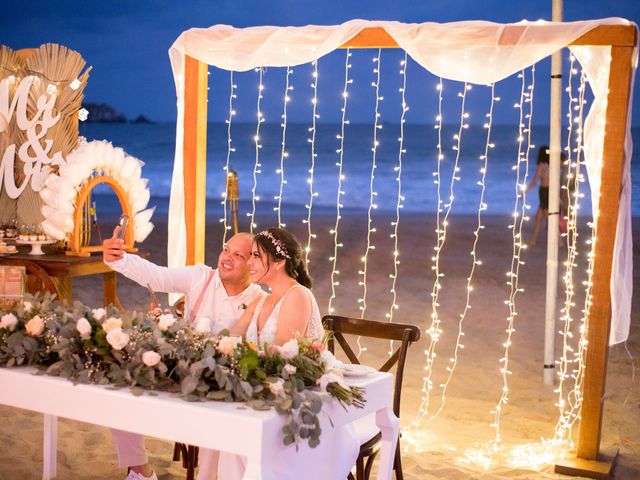 La boda de Carlos y Estefania en Ixtapa Zihuatanejo, Guerrero 50