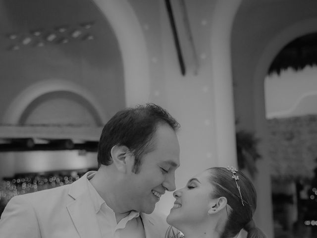 La boda de Isaac y Patricia en Huatulco, Oaxaca 13