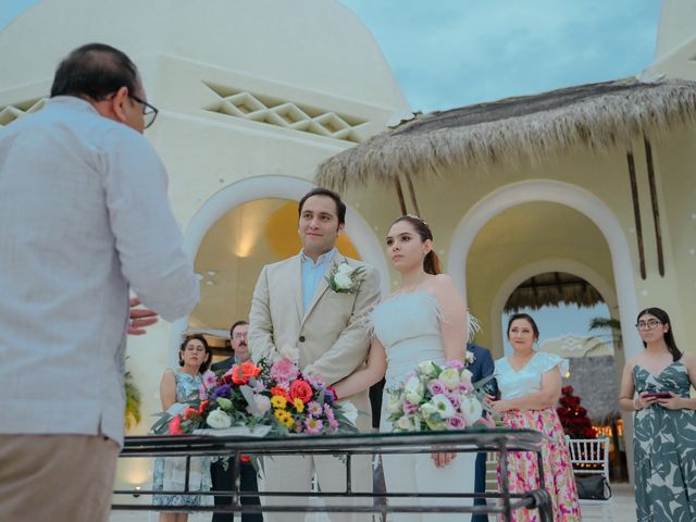 La boda de Isaac y Patricia en Huatulco, Oaxaca 37