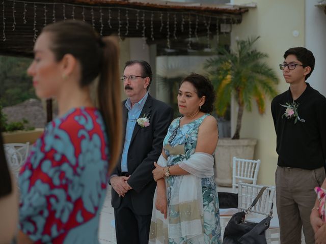 La boda de Isaac y Patricia en Huatulco, Oaxaca 103