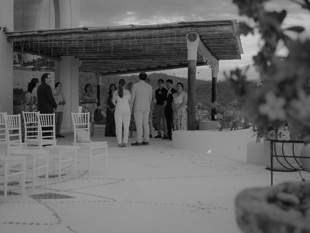 La boda de Isaac y Patricia en Huatulco, Oaxaca 113