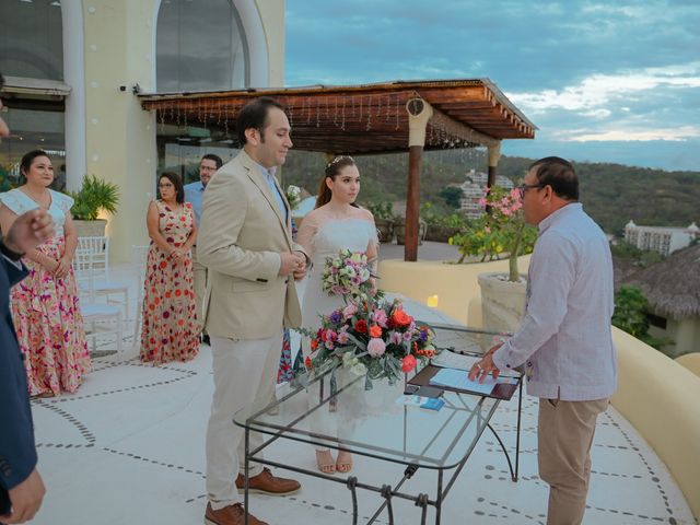 La boda de Isaac y Patricia en Huatulco, Oaxaca 114