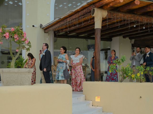 La boda de Isaac y Patricia en Huatulco, Oaxaca 123