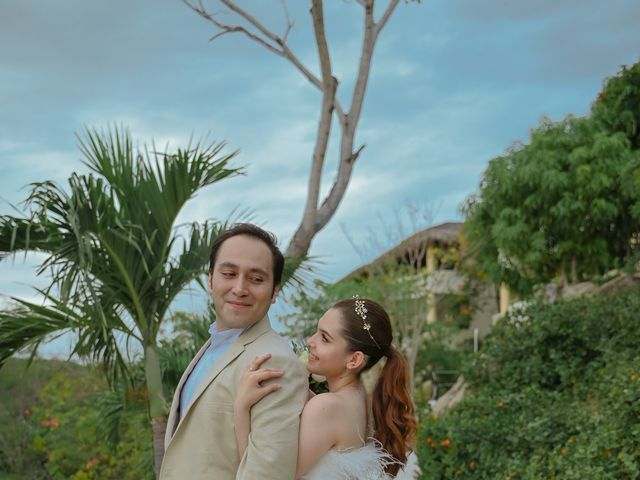 La boda de Isaac y Patricia en Huatulco, Oaxaca 128