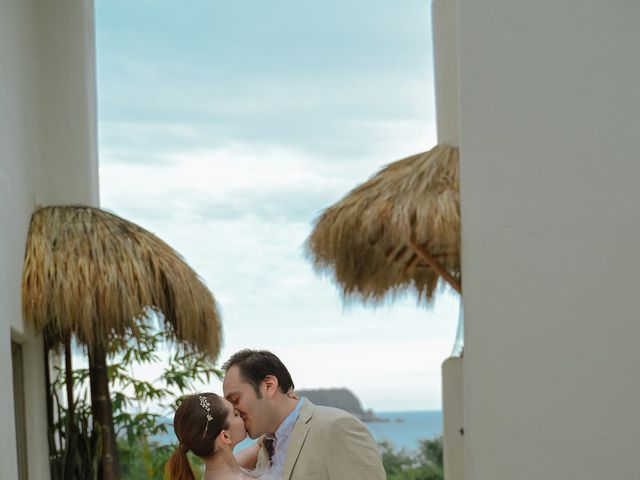 La boda de Isaac y Patricia en Huatulco, Oaxaca 146