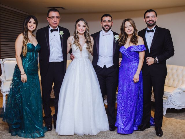 La boda de Luis y Emily en Monterrey, Nuevo León 21