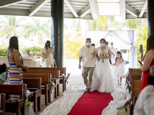 La boda de Luisa y Rigoberto en Ixtapa Zihuatanejo, Guerrero 66