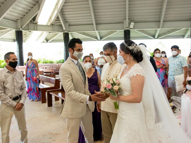 La boda de Luisa y Rigoberto en Ixtapa Zihuatanejo, Guerrero 69