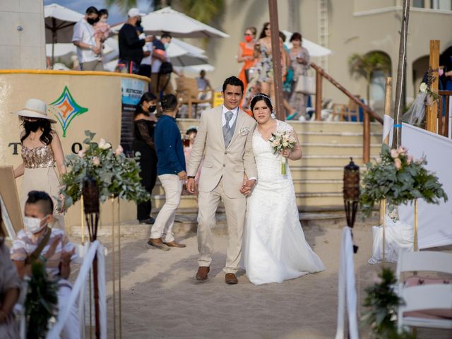 La boda de Luisa y Rigoberto en Ixtapa Zihuatanejo, Guerrero 101