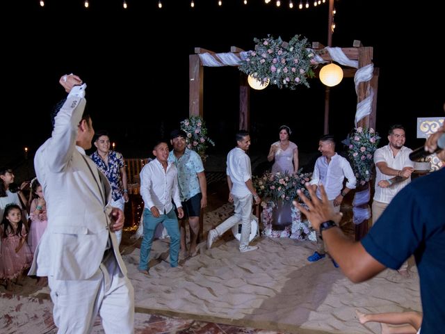 La boda de Luisa y Rigoberto en Ixtapa Zihuatanejo, Guerrero 171