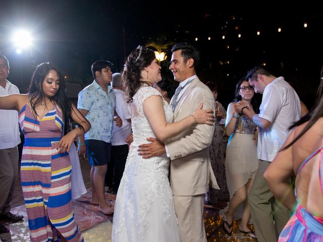 La boda de Luisa y Rigoberto en Ixtapa Zihuatanejo, Guerrero 176