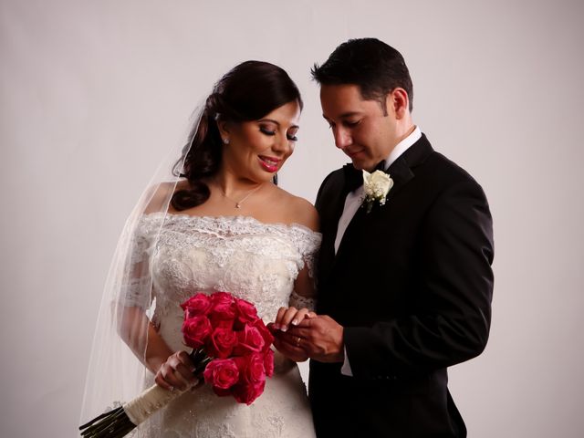La boda de Alejandro y Patricia en Mexicali, Baja California 23