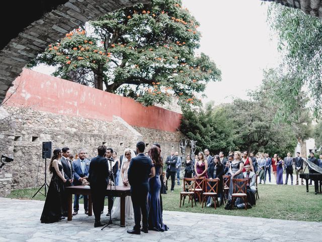 La boda de Carlos y Cristina en Guanajuato, Guanajuato 39