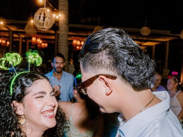 La boda de Anahí y Alex en Puerto Escondido, Oaxaca 13