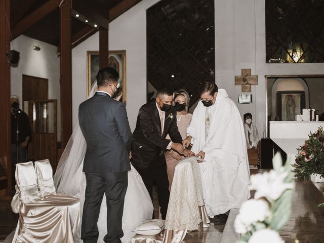 La boda de Ángel y Yesenia en Tijuana, Baja California 16