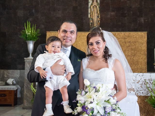 La boda de Julio y Mitzi en Azcapotzalco, Ciudad de México 81