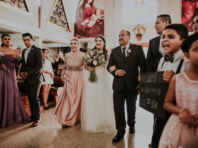 La boda de Iván  y Marinacely en Tijuana, Baja California 10