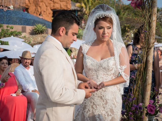 La boda de Francisco y Celene en Ixtapa Zihuatanejo, Guerrero 22