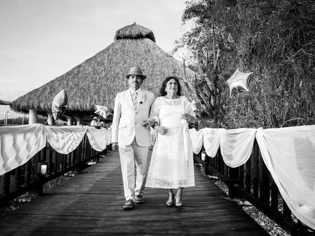 La boda de Marcos y Irma en Ixtapa Zihuatanejo, Guerrero 13