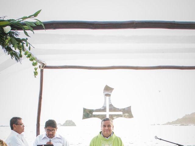 La boda de Marcos y Irma en Ixtapa Zihuatanejo, Guerrero 16