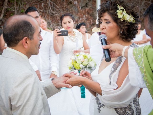 La boda de Marcos y Irma en Ixtapa Zihuatanejo, Guerrero 21