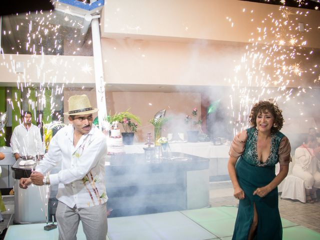 La boda de Marcos y Irma en Ixtapa Zihuatanejo, Guerrero 37