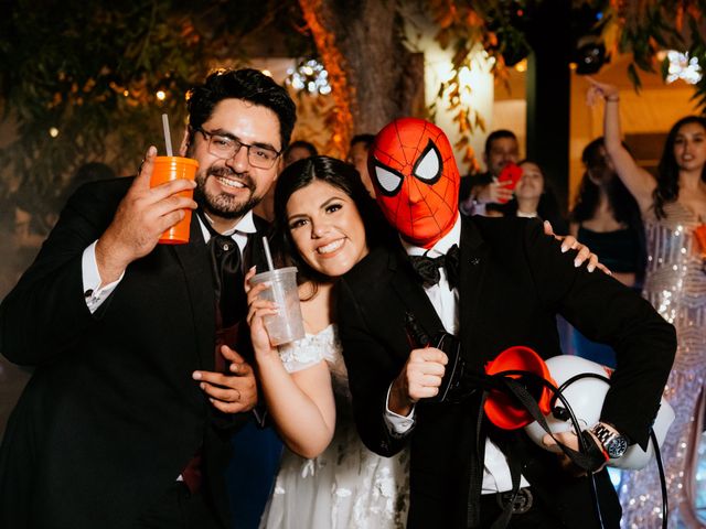 La boda de Marco y Adriana en Saltillo, Coahuila 20