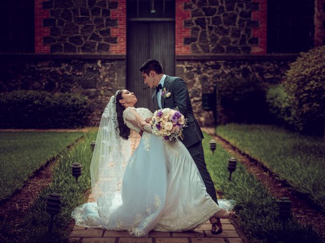 La boda de Hugo y Leslie en Uruapan, Michoacán 19