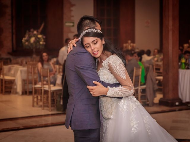 La boda de Hugo y Leslie en Uruapan, Michoacán 25