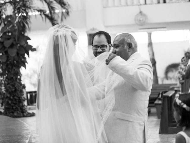 La boda de Arturo y Claudia en Cancún, Quintana Roo 41