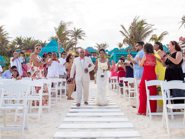 La boda de Arturo y Claudia en Cancún, Quintana Roo 80