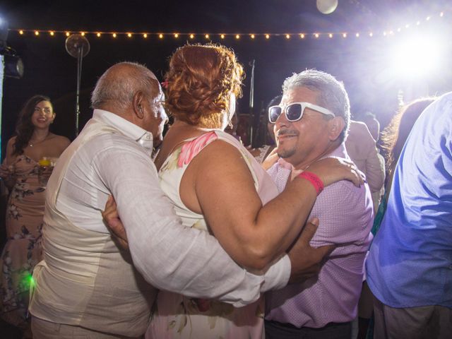 La boda de Arturo y Claudia en Cancún, Quintana Roo 144