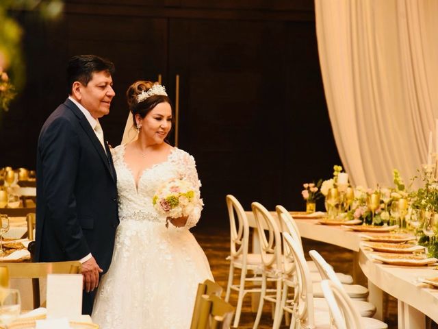 La boda de Luis y Angélica  en Chihuahua, Chihuahua 14