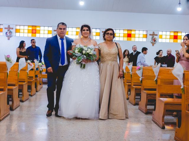 La boda de Alberto y Cinthya en Uruapan, Michoacán 13