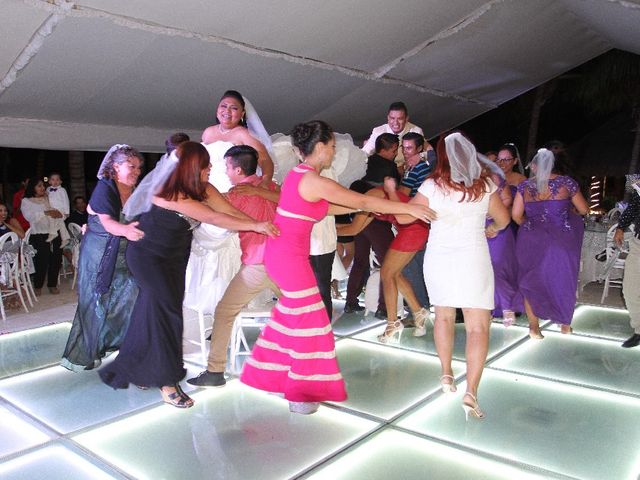 La boda de Edgar y Naye en Cancún, Quintana Roo 15